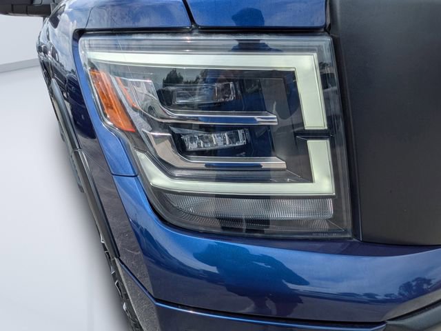 Used 2021 Nissan Titan PRO-4X w/ Pro-4x Convenience Package AWD/4WD image 9