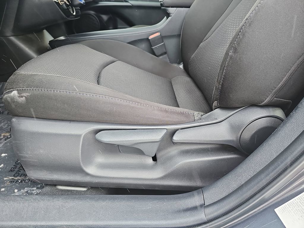 Used 2019 Toyota Prius L Eco image 26