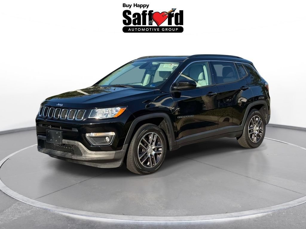 Used 2019 Jeep Compass Latitude FWD image 1