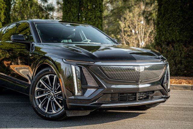 Used 2024 Cadillac Lyriq Tech image 6