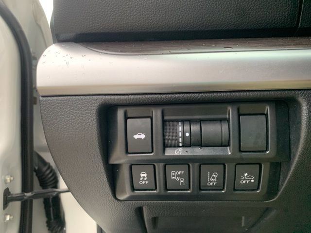 Used 2019 Subaru Legacy 3.6R Limited image 19