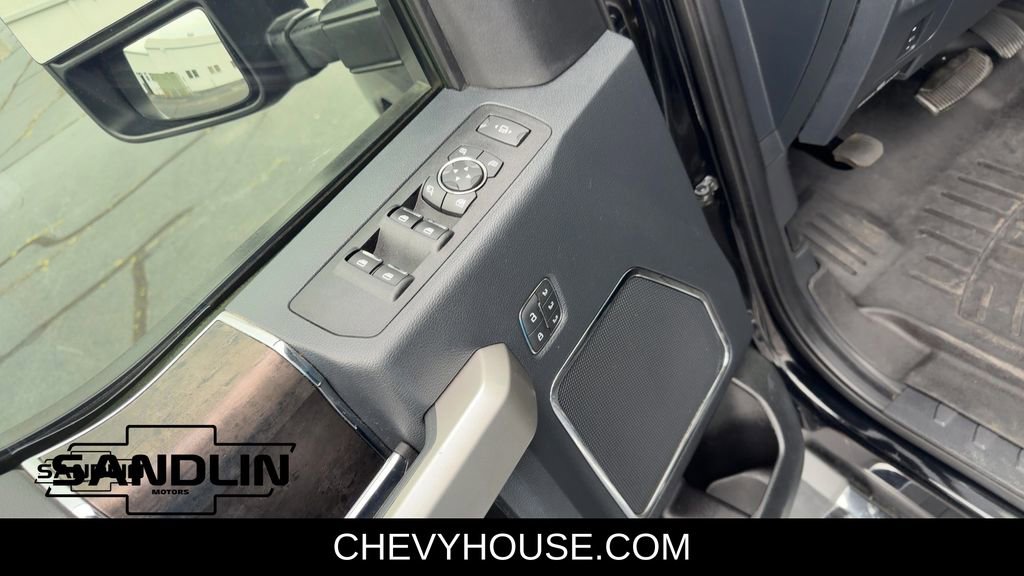 Used 2022 Ford F350 Lariat w/ Chrome Package image 14