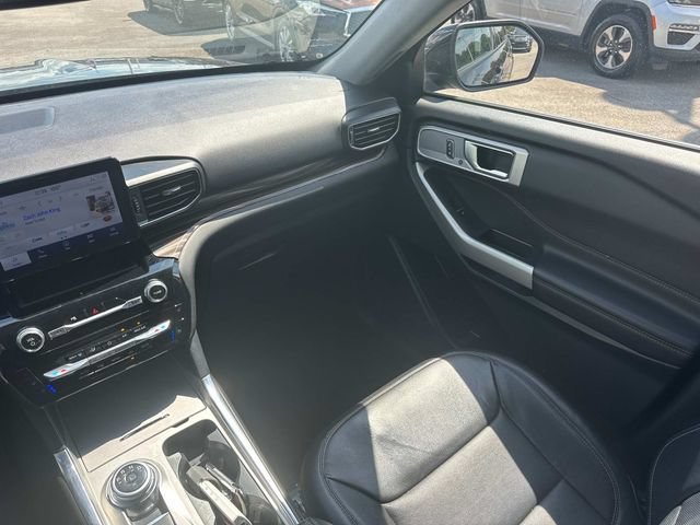 Used 2024 Ford Explorer Limited RWD image 23