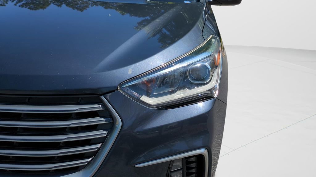 Used 2017 Hyundai Santa Fe AWD image 9