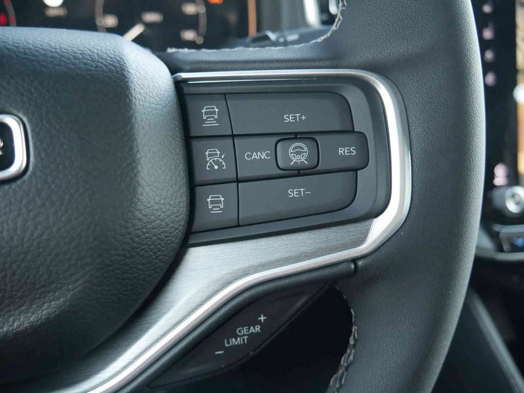 New 2026 Jeep Grand Wagoneer Limited AWD/4WD image 44
