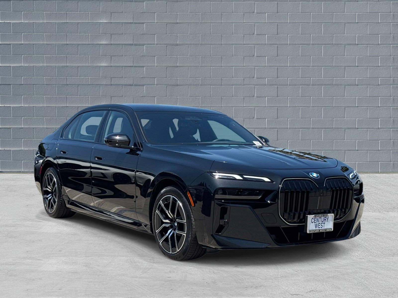 Used 2026 BMW 750e xDrive