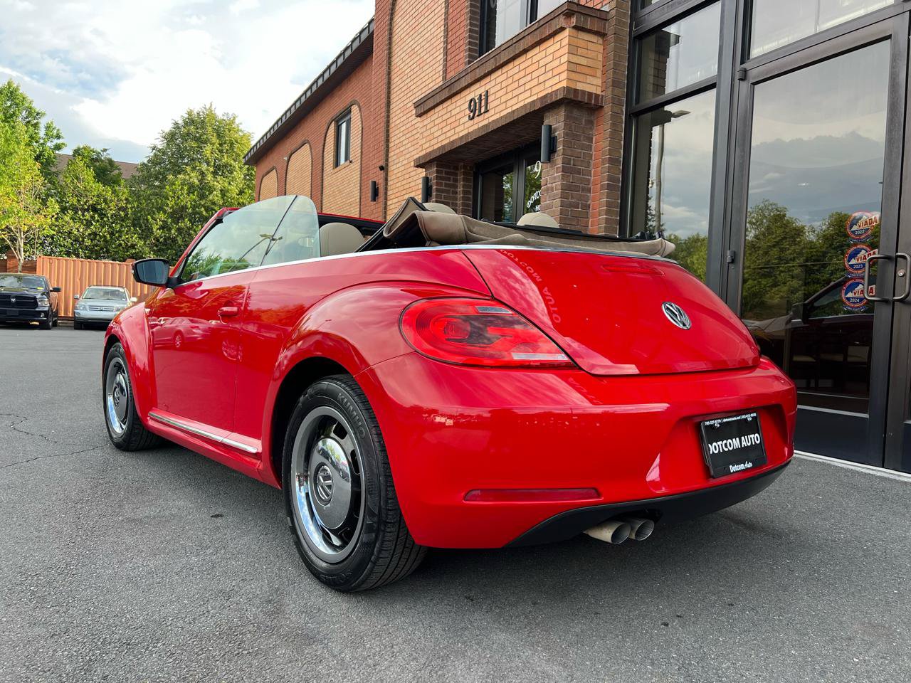 Used 2013 Volkswagen Beetle 2.5 FWD image 24