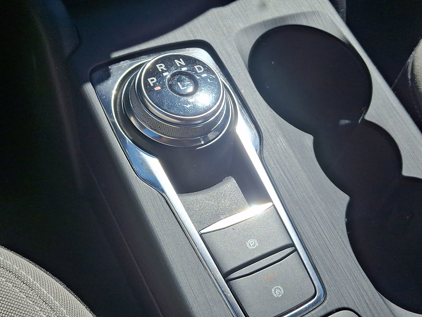 Used 2020 Ford Escape S image 15