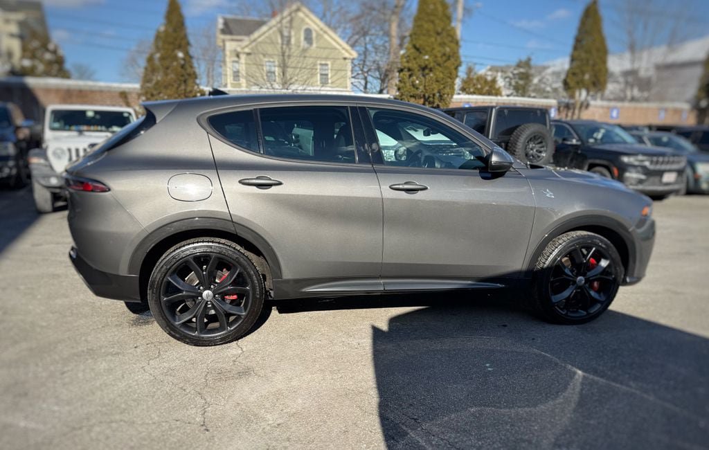 Used 2024 Dodge Hornet R/T w/ Track Pack AWD/4WD image 4