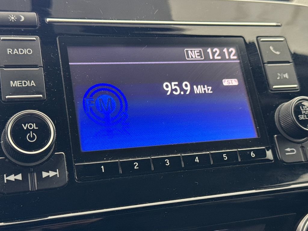 Used 2018 Honda CR-V LX image 17