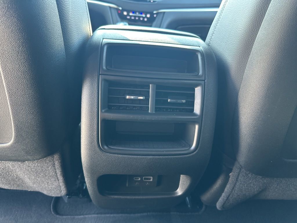 Certified 2025 Cadillac XT5 Luxury image 33