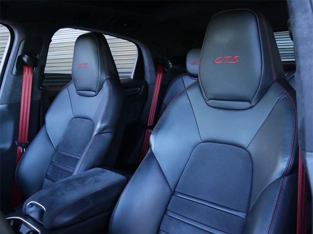Certified 2023 Porsche Cayenne GTS image 5