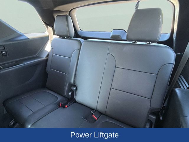 Used 2023 Chevrolet Traverse Premier w/ Redline Edition image 18