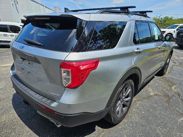 Certified 2023 Ford Explorer XLT w/ Equipment Group 202A AWD/4WD image 5