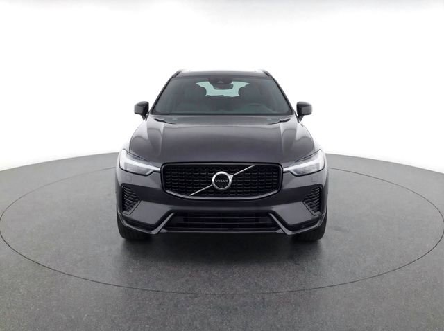 Certified 2023 Volvo XC60 B5 Plus w/ Climate Package image 34