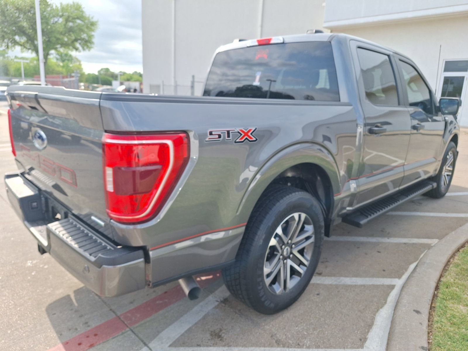 Used 2022 Ford F150 XL w/ STX Appearance Package image 6
