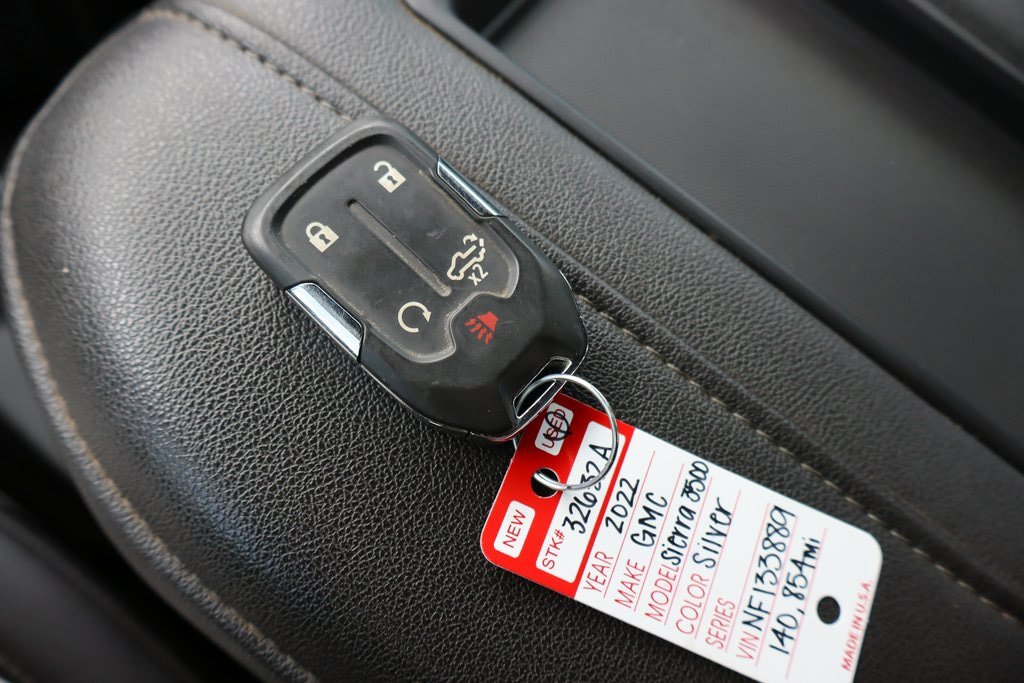 Used 2022 GMC Sierra 3500 SLT w/ SLT Convenience Package image 33