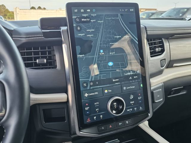 Certified 2024 Ford Expedition Platinum image 6