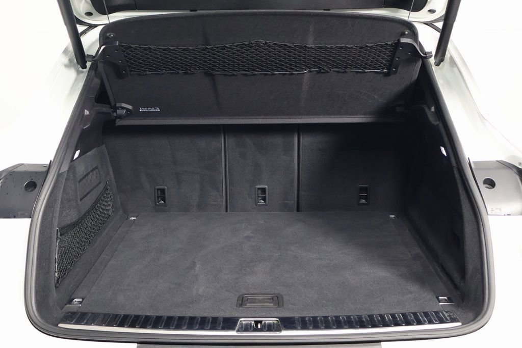 Used 2020 Porsche Cayenne E-Hybrid Coupe w/ Premium Package image 14