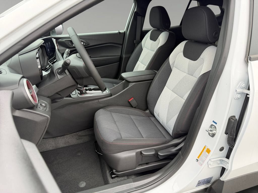 New 2026 Chevrolet Trax RS w/ Driver Confidence Package FWD image 6
