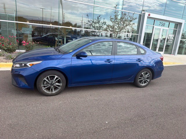Certified 2023 Kia Forte LXS FWD image 2