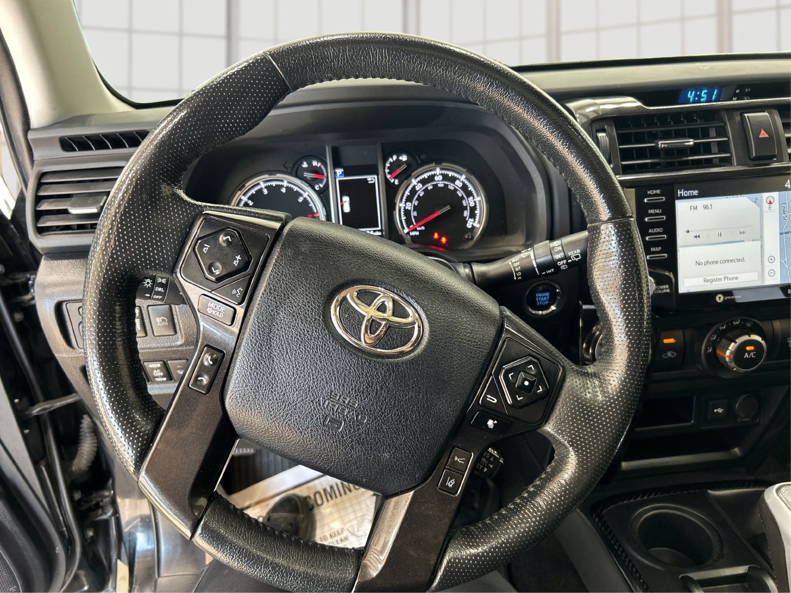 Used 2023 Toyota 4Runner TRD Off-Road Premium w/ Moonroof Package AWD/4WD image 17