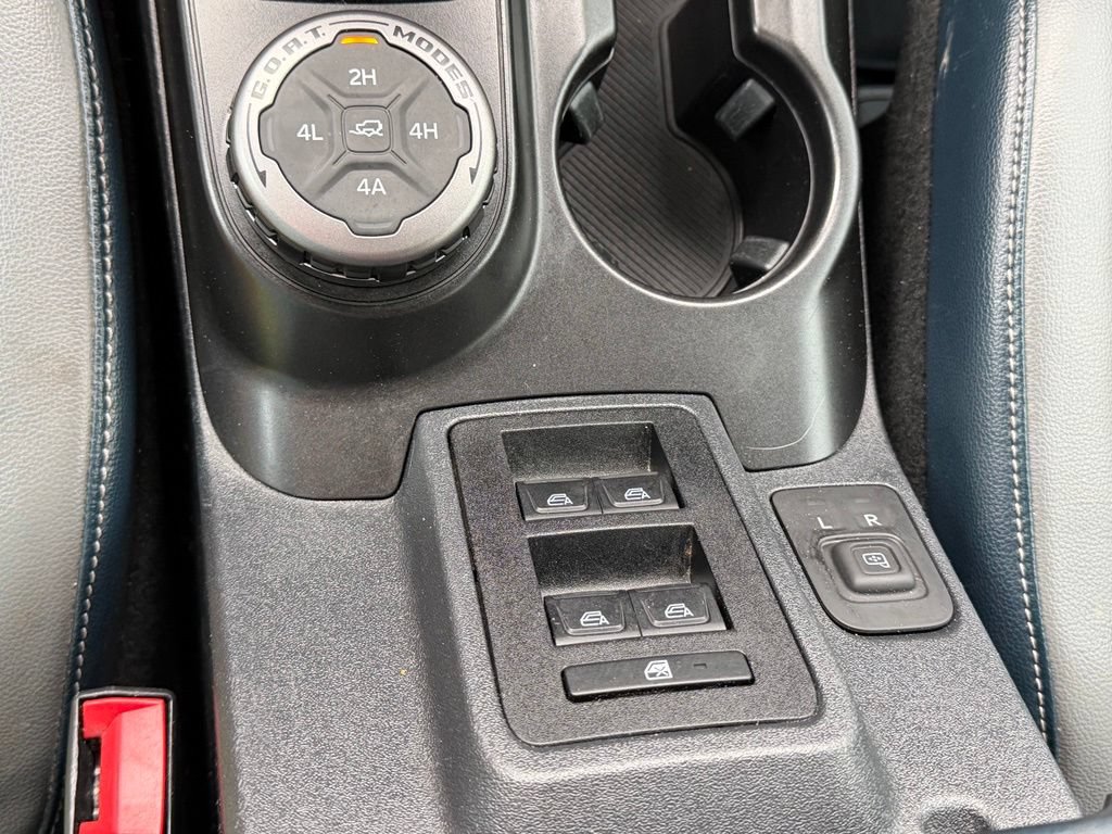 Used 2021 Ford Bronco Outer Banks w/ Sasquatch Package AWD/4WD image 38