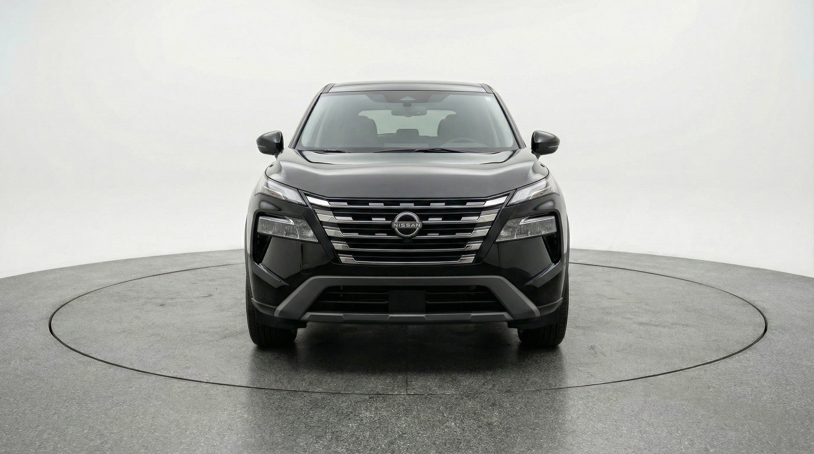 Used 2025 Nissan Rogue SV AWD/4WD image 2