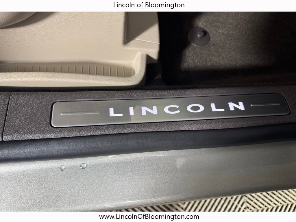 Used 2023 Lincoln Nautilus Reserve w/ Equipment Group 201A AWD/4WD image 19