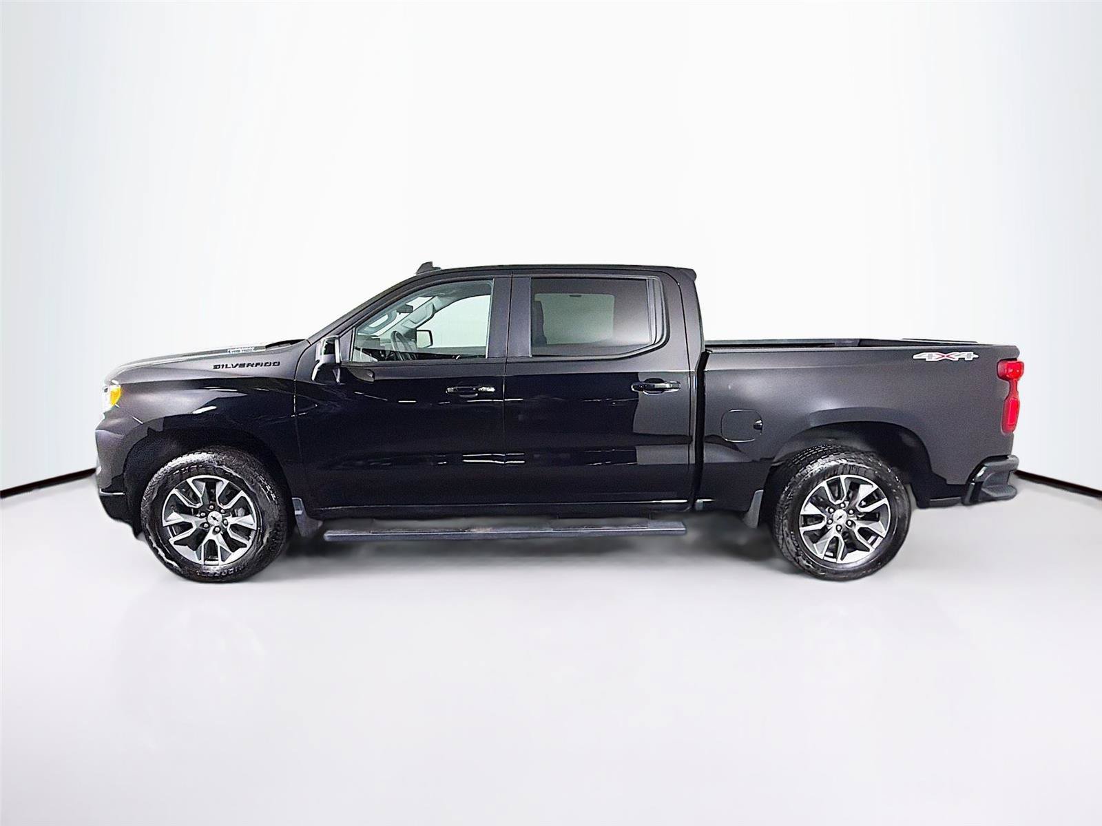 Used 2024 Chevrolet Silverado 1500 RST w/ Protection Package AWD/4WD image 8