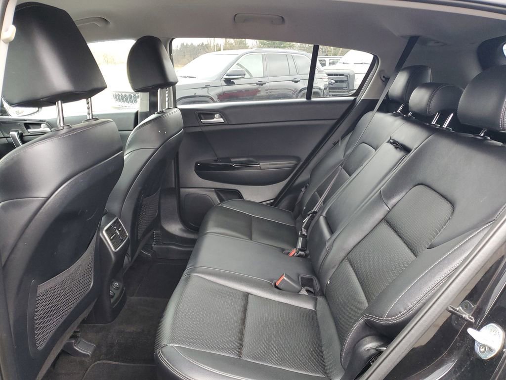 Used 2020 Kia Sportage EX image 28