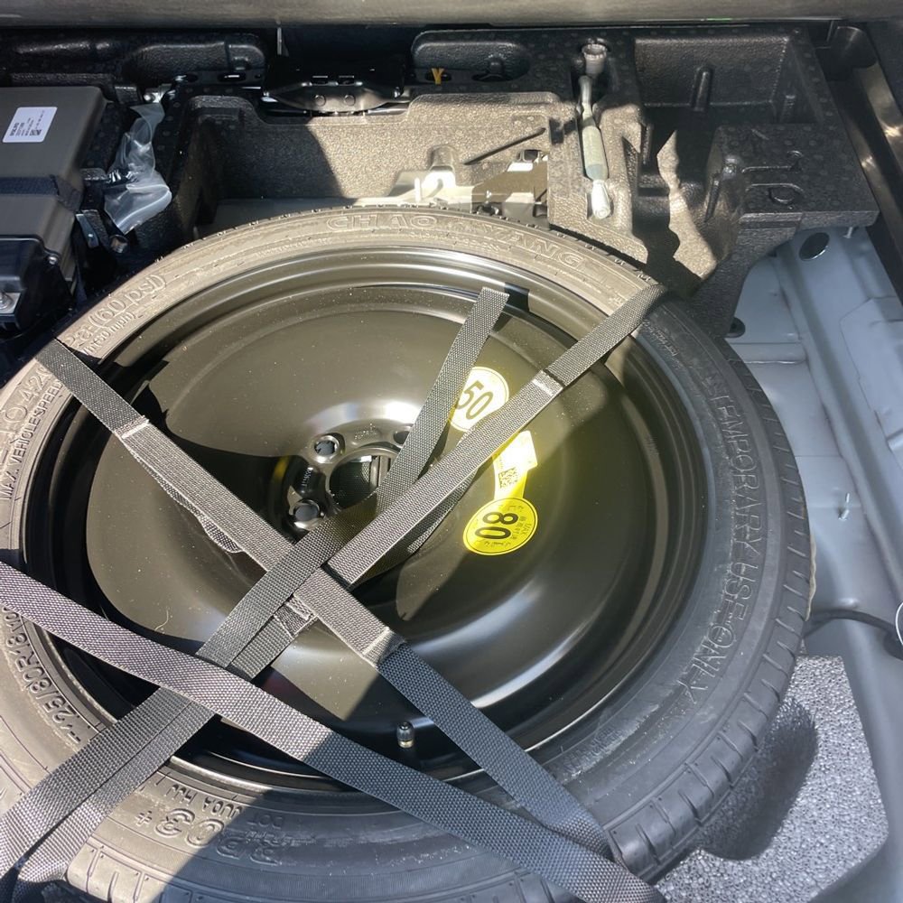 Used 2023 Volvo XC60 B6 Ultimate w/ Climate Package image 37