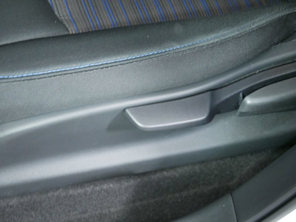 Used 2025 Nissan Leaf S FWD image 22