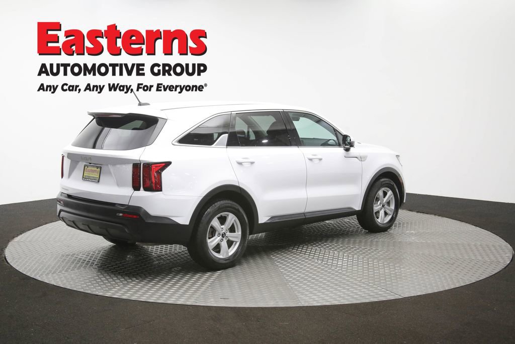 Used 2023 Kia Sorento LX FWD image 37