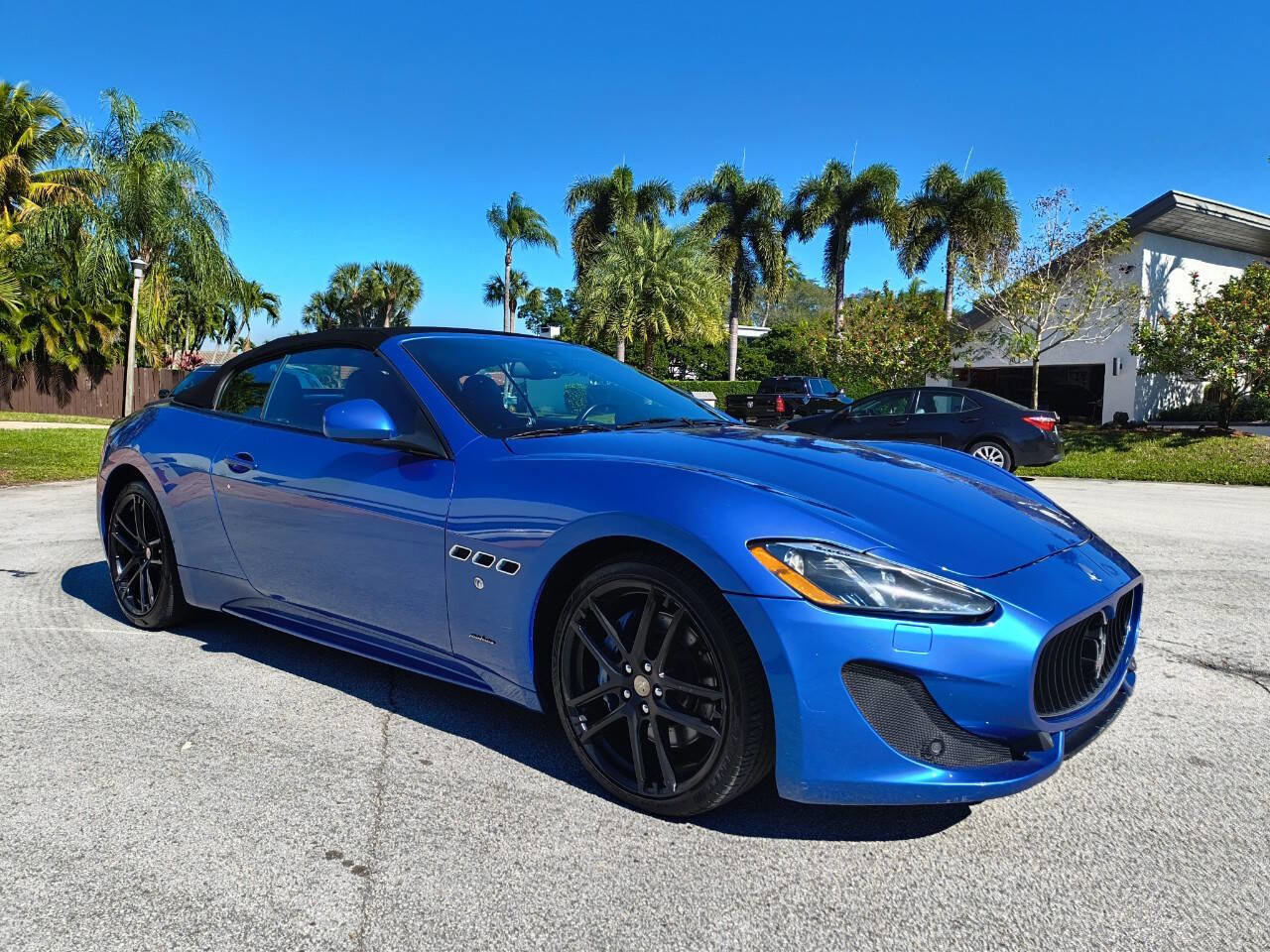 Used 2017 Maserati GranTurismo Sport RWD image 16