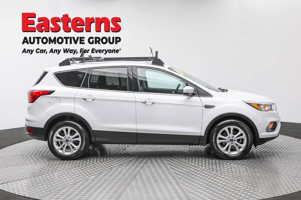 Used 2019 Ford Escape SE image 4