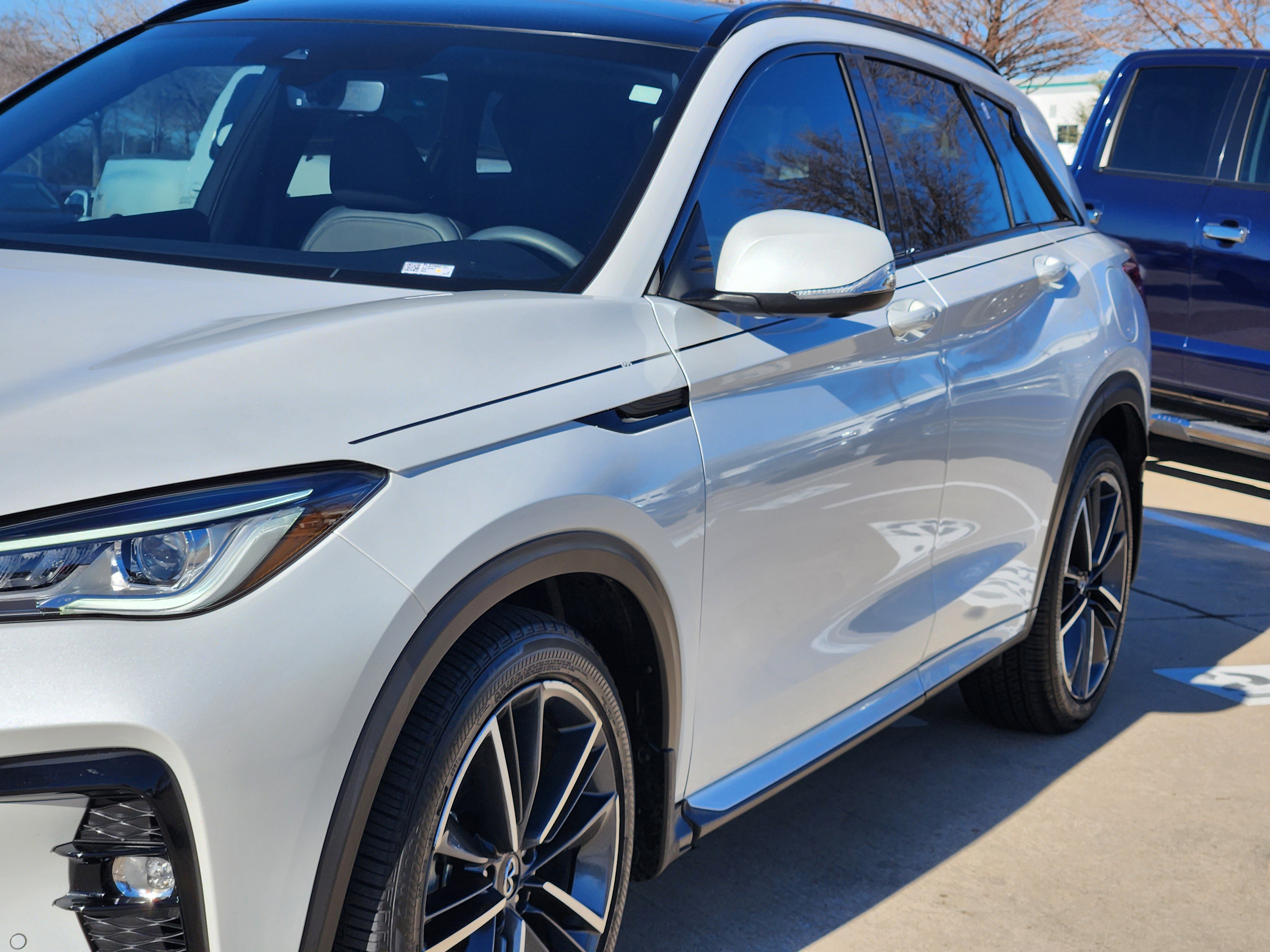 Used 2024 INFINITI QX50 Sport image 9