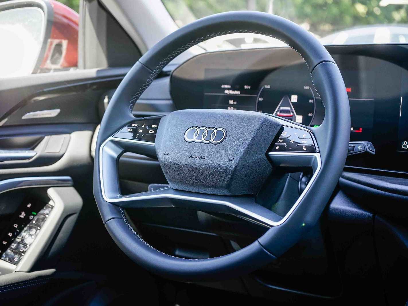 New 2025 Audi Q5 Premium Plus AWD/4WD image 15