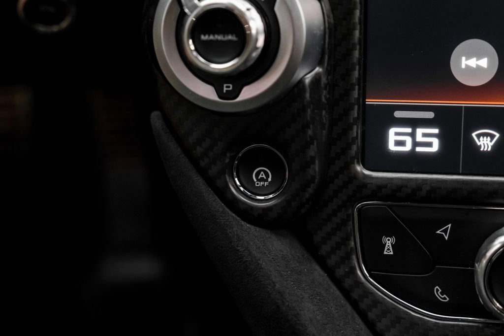 Used 2020 McLaren 720S Performance RWD image 24