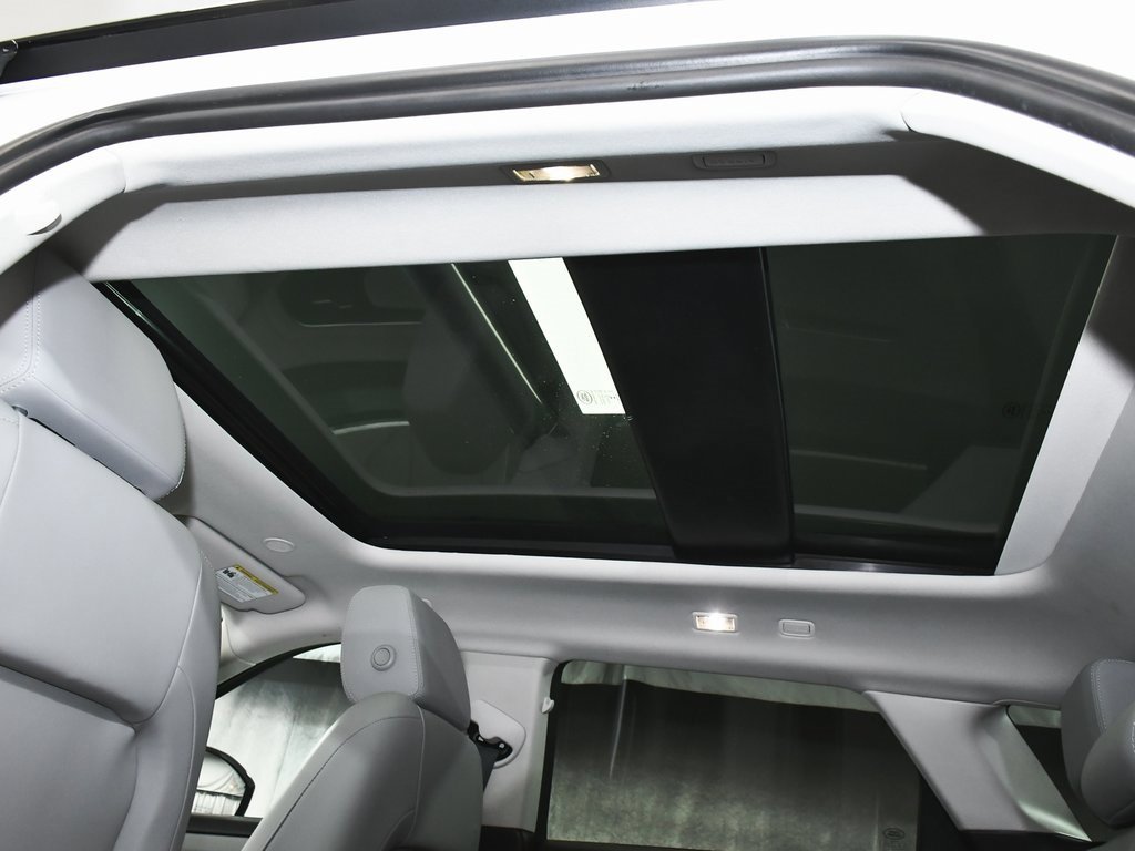 Used 2022 Land Rover Range Rover Evoque SE image 51