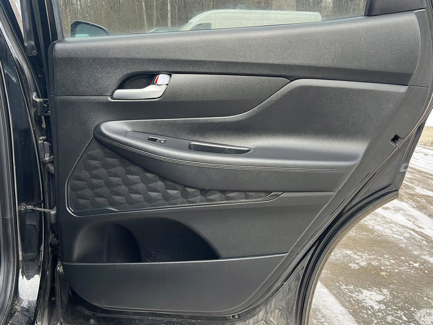 Used 2021 Hyundai Santa Fe SEL image 18