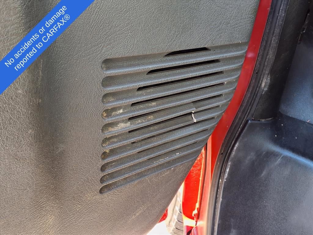 Used 2017 Chevrolet Express 2500 image 18