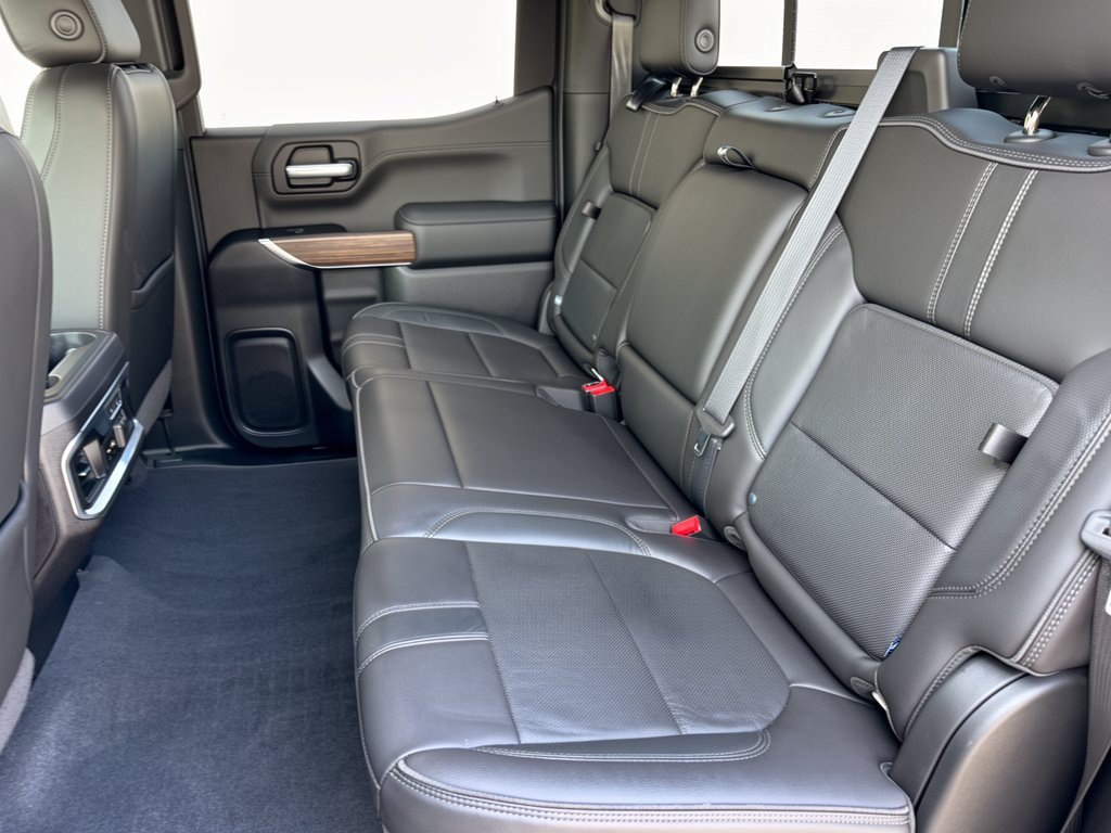 Certified 2019 Chevrolet Silverado 1500 High Country w/ High Country Premium Package AWD/4WD image 25