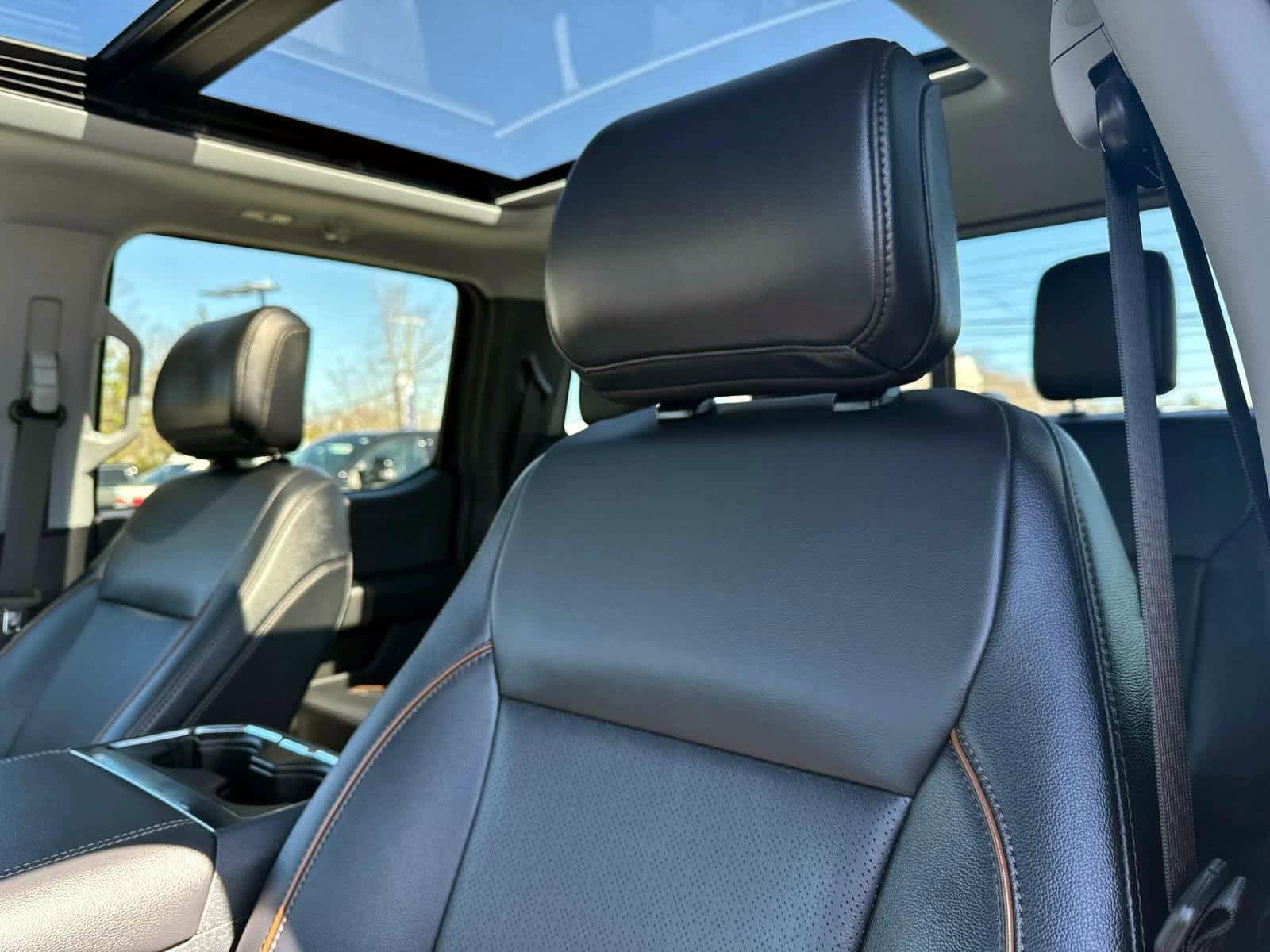 Used 2025 Ford F350 Lariat w/ Lariat Ultimate Package image 19