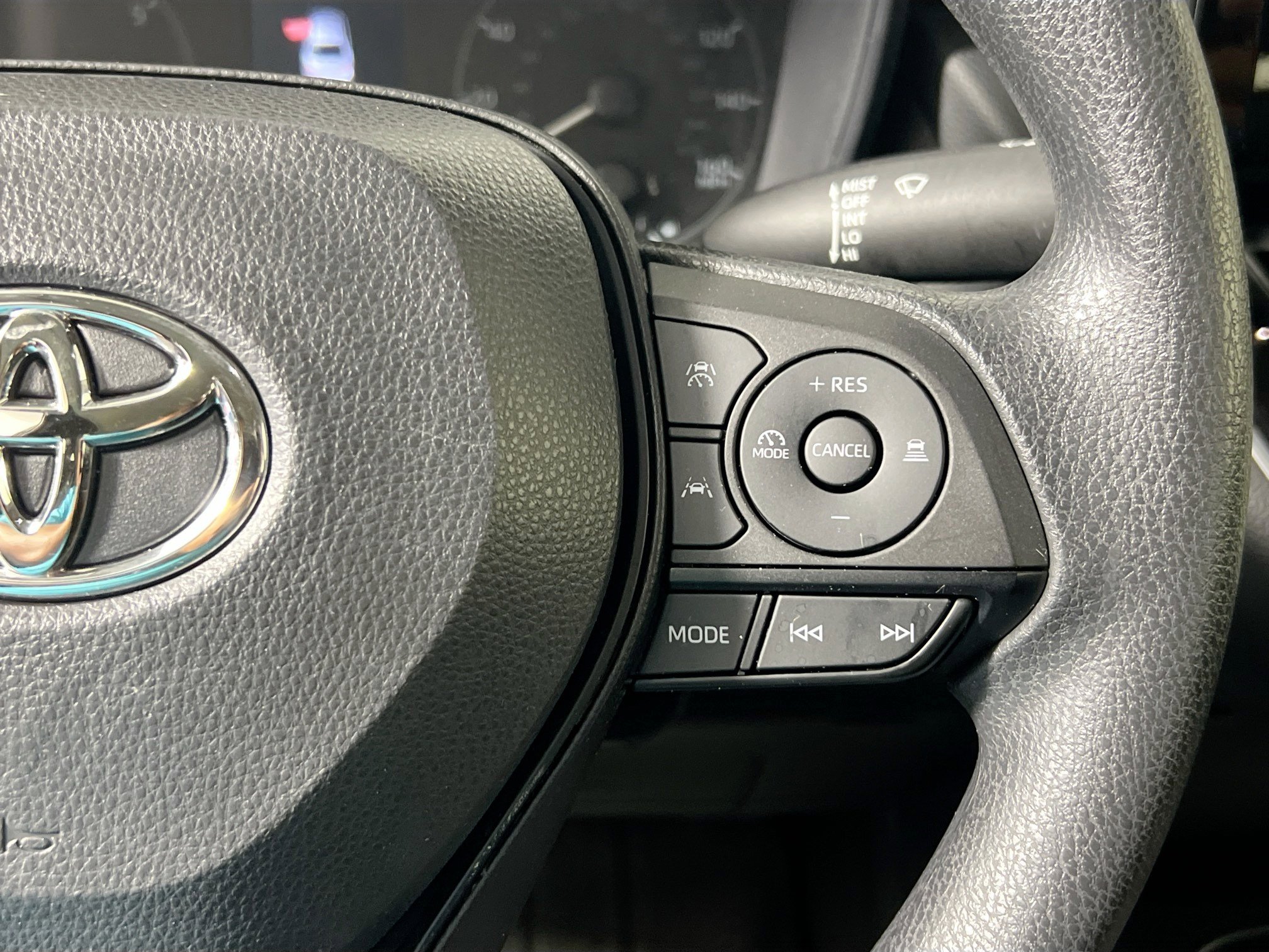 Used 2024 Toyota Corolla LE image 18