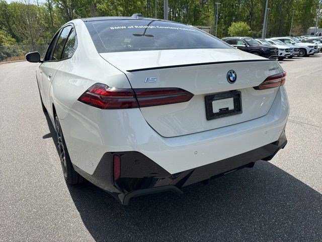 Certified 2025 BMW i5 eDrive40i w/ M Sport Package image 7