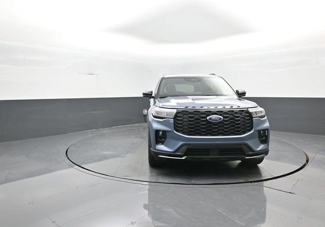 New 2026 Ford Explorer ST-Line w/ ST-Line Street Pack image 2