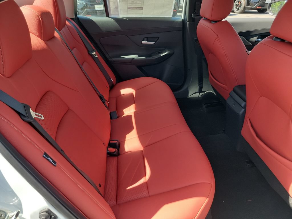 New 2027 Nissan Sentra SR w/ Floor Mat Package FWD image 13