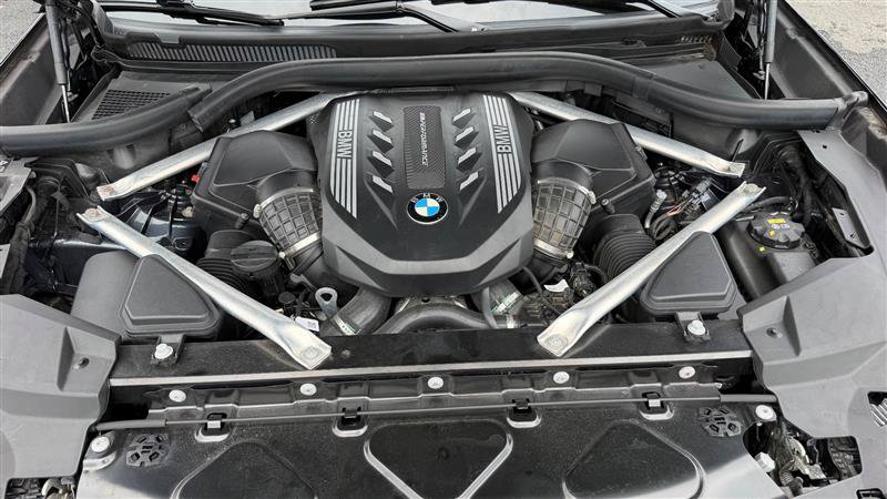 Used 2022 BMW X5 M50i AWD/4WD image 52