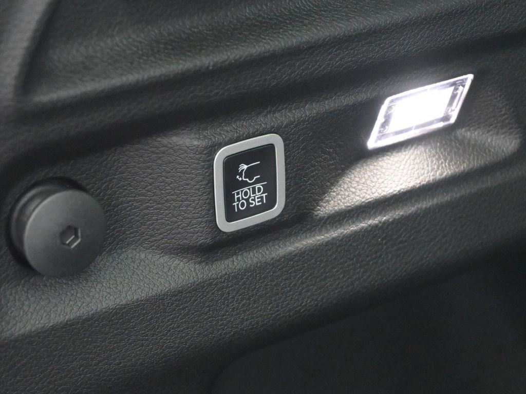 New 2025 Jeep Grand Cherokee L Altitude image 25